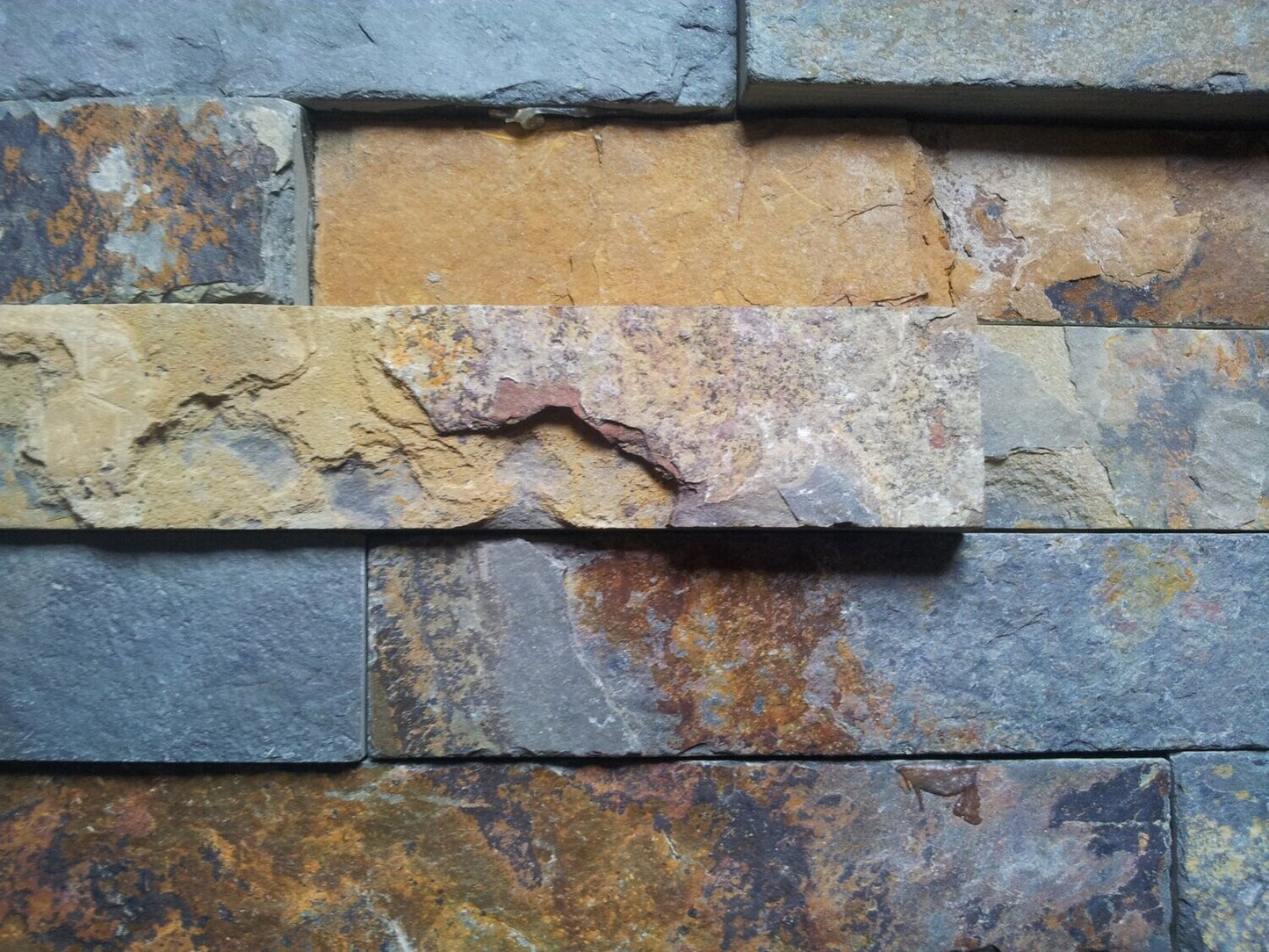 Jack Multi - Natural Slate Cladding for Interior & Exterior (600mm x 150mm x 12mm)