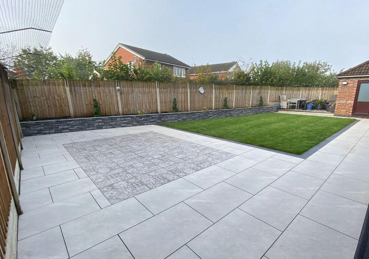 Smoke Grey - Porcelain Paving Slabs (600-900x600mm)