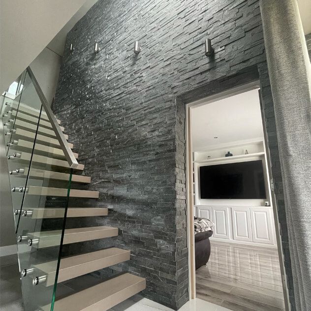 Silver Grey - Natural Slate Cladding for Interior & Exterior (600mm x 150mm x 12mm)